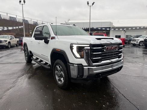 New 2026 GMC Sierra 3500 SLE w/ SLE Value Package image 7