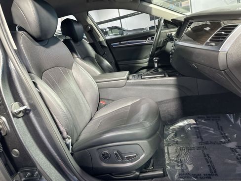 Used 2020 Genesis G80 3.8 image 34