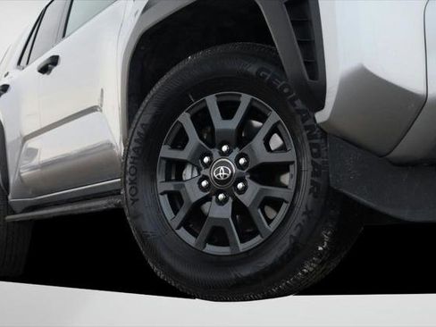 Certified 2025 Toyota 4Runner SR5 image 3