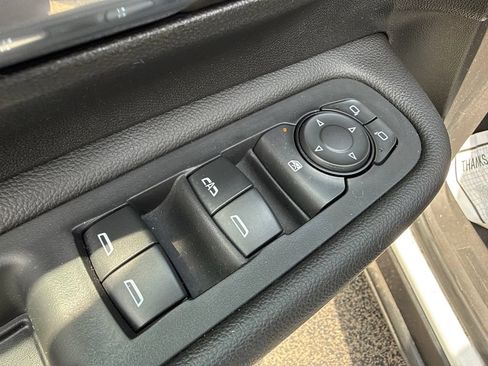 Used 2023 GMC Terrain SLE w/ Driver Convenience Package AWD/4WD image 21