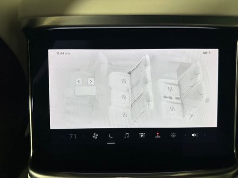 Used 2022 Tesla Model X AWD/4WD image 24