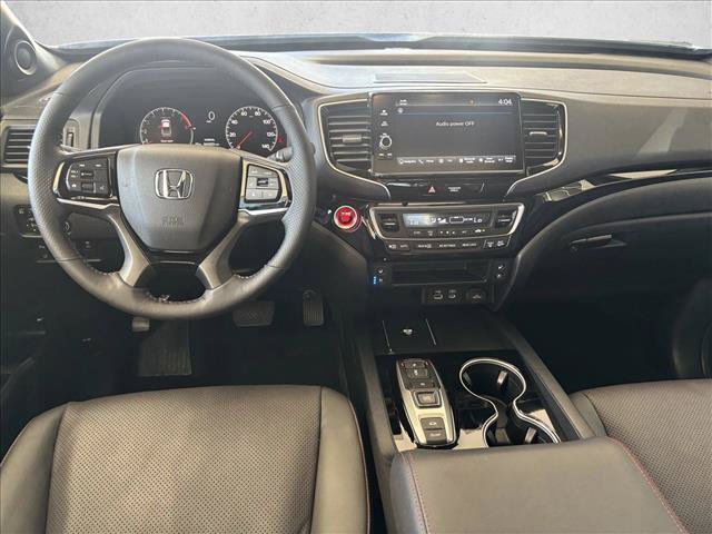 Used 2025 Honda Ridgeline Black Edition image 10