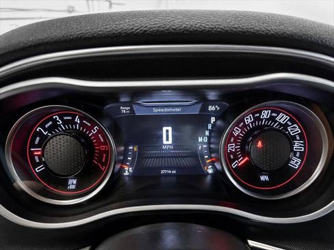 Certified 2016 Dodge Challenger R/T Plus RWD image 32