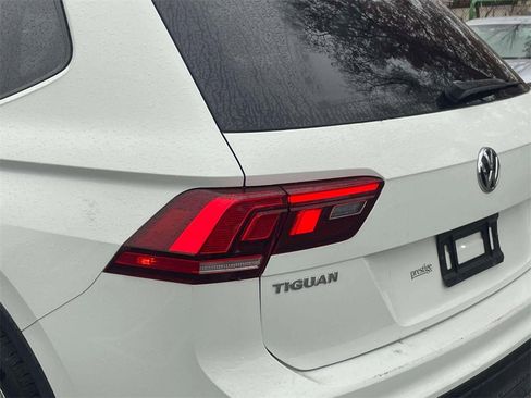 Used 2022 Volkswagen Taos SE image 11