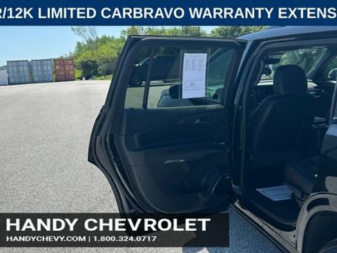 Certified 2024 Chevrolet Traverse RS w/ LPO, Floor Liner Package AWD/4WD image 29
