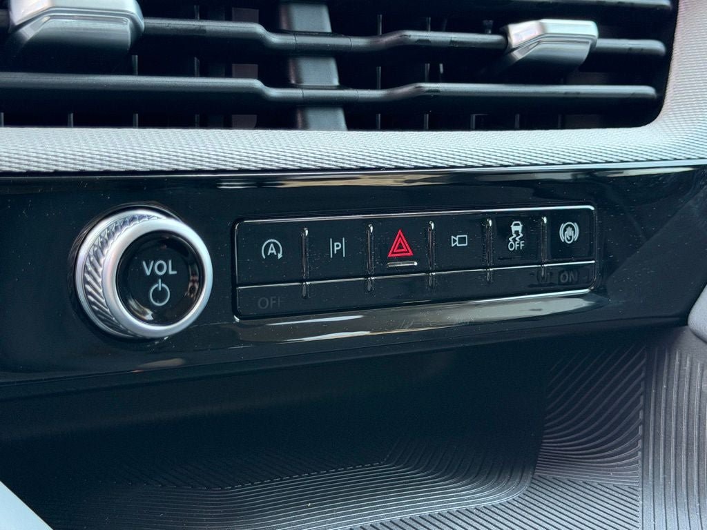 New 2026 Ford Explorer Active AWD/4WD image 30