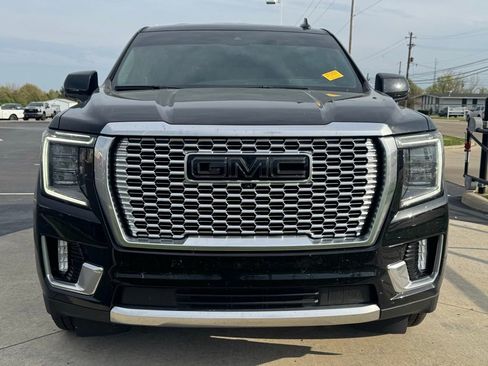 Used 2023 GMC Yukon Denali w/ Denali Reserve Package image 2