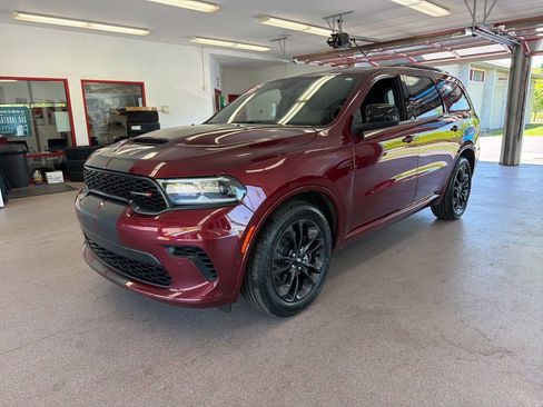 Used 2025 Dodge Durango R/T w/ Blacktop Package AWD/4WD image 3