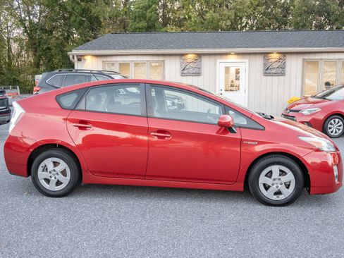Used 2011 Toyota Prius Three image 11