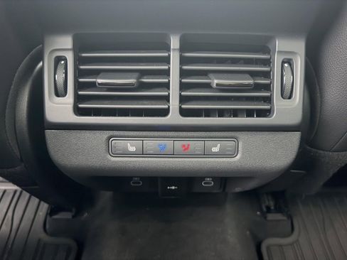 Used 2024 Land Rover Range Rover Evoque Dynamic SE image 26