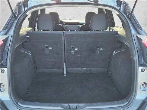 Used 2019 Nissan Kicks S FWD image 6