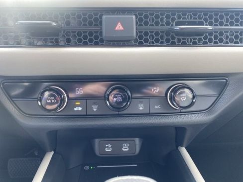 New 2026 Honda HR-V LX image 32