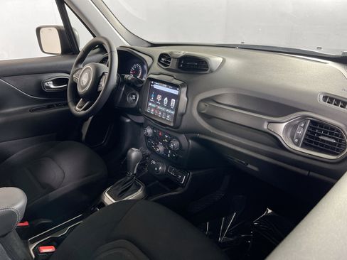 Used 2022 Jeep Renegade Latitude image 27