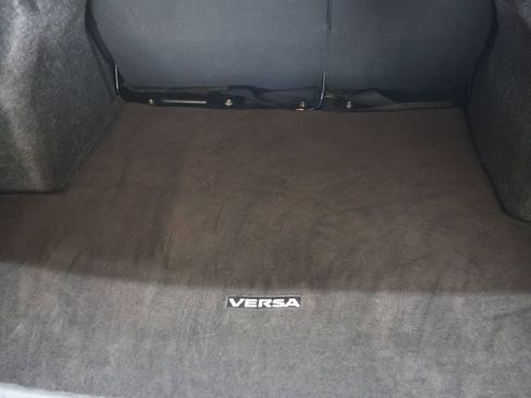 Used 2021 Nissan Versa SV FWD image 14