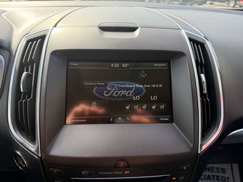 Used 2015 Ford Edge Titanium w/ Equipment Group 302A FWD image 17