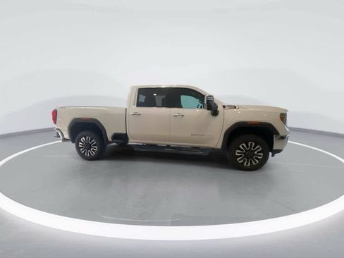 Used 2022 GMC Sierra 3500 SLT AWD/4WD image 9