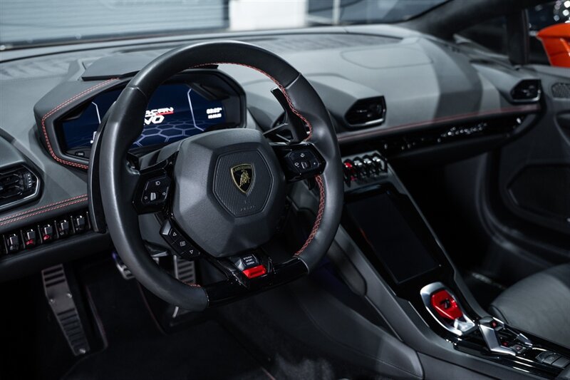 Used 2020 Lamborghini Huracan EVO AWD/4WD image 47