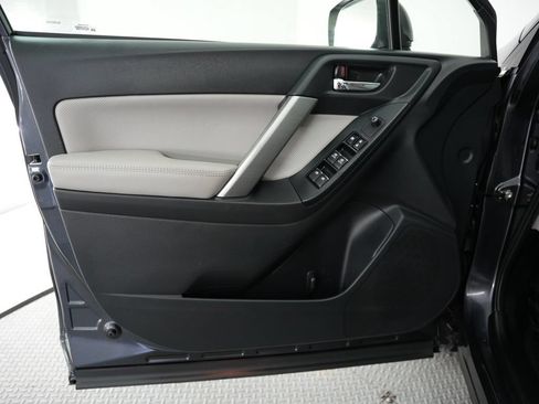 Used 2017 Subaru Forester 2.5i Limited w/ Protection Package #2 AWD/4WD image 44