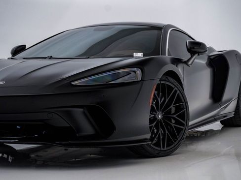 Used 2023 McLaren GT RWD image 2