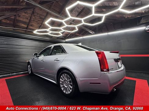 Used 2010 Cadillac CTS Luxury RWD image 4