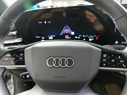 Used 2025 Audi A5 2.0T Premium Plus w/ Premium Plus image 17