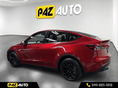 Used 2024 Tesla Model Y Long Range image 3