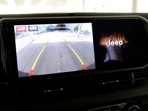 Used 2024 Jeep Wrangler Unlimited Rubicon AWD/4WD image 20