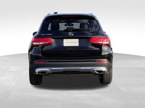 Used 2017 Mercedes-Benz GLC 300 image 4