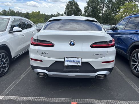 Used 2025 BMW X4 xDrive30i AWD/4WD image 9