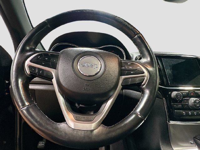 Used 2019 Jeep Grand Cherokee Altitude AWD/4WD image 12