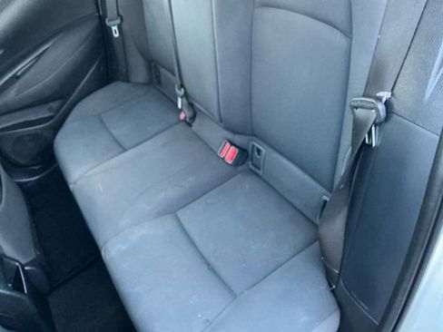 Used 2021 Toyota Corolla LE image 14