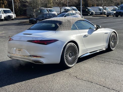 New 2026 Mercedes-Benz Maybach SL 680 image 10