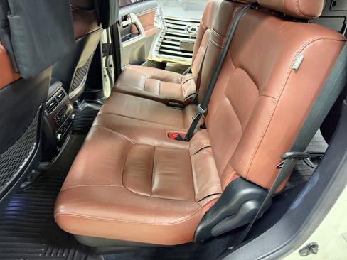 Used 2016 Toyota Land Cruiser AWD/4WD image 26