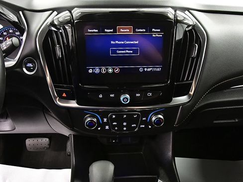 Used 2021 Chevrolet Traverse LT AWD/4WD image 25