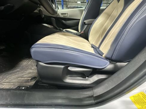Used 2023 Toyota Corolla LE FWD image 18