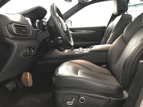 Used 2022 Maserati Levante Modena AWD/4WD image 8