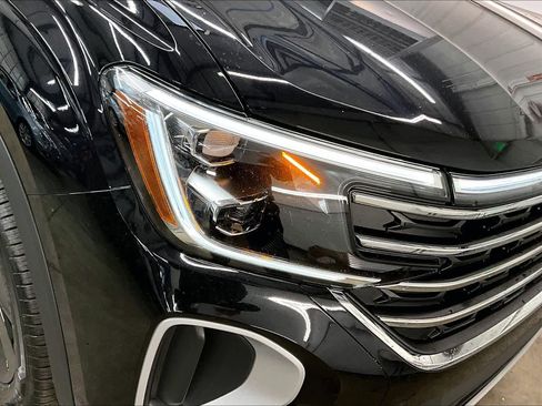 New 2026 Volkswagen Atlas SE image 31