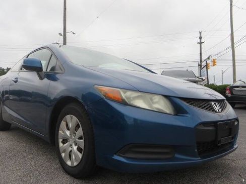 Used 2012 Honda Civic LX image 2