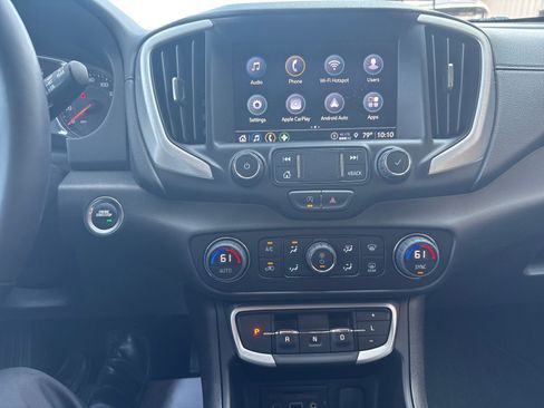 Used 2024 GMC Terrain SLT AWD/4WD image 18