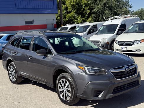 Used 2020 Subaru Outback AWD/4WD image 2