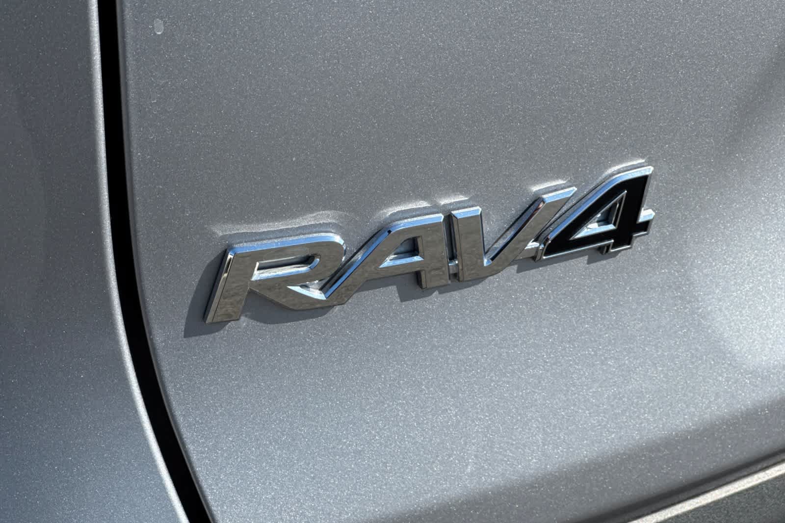 Certified 2024 Toyota RAV4 LE AWD/4WD image 30