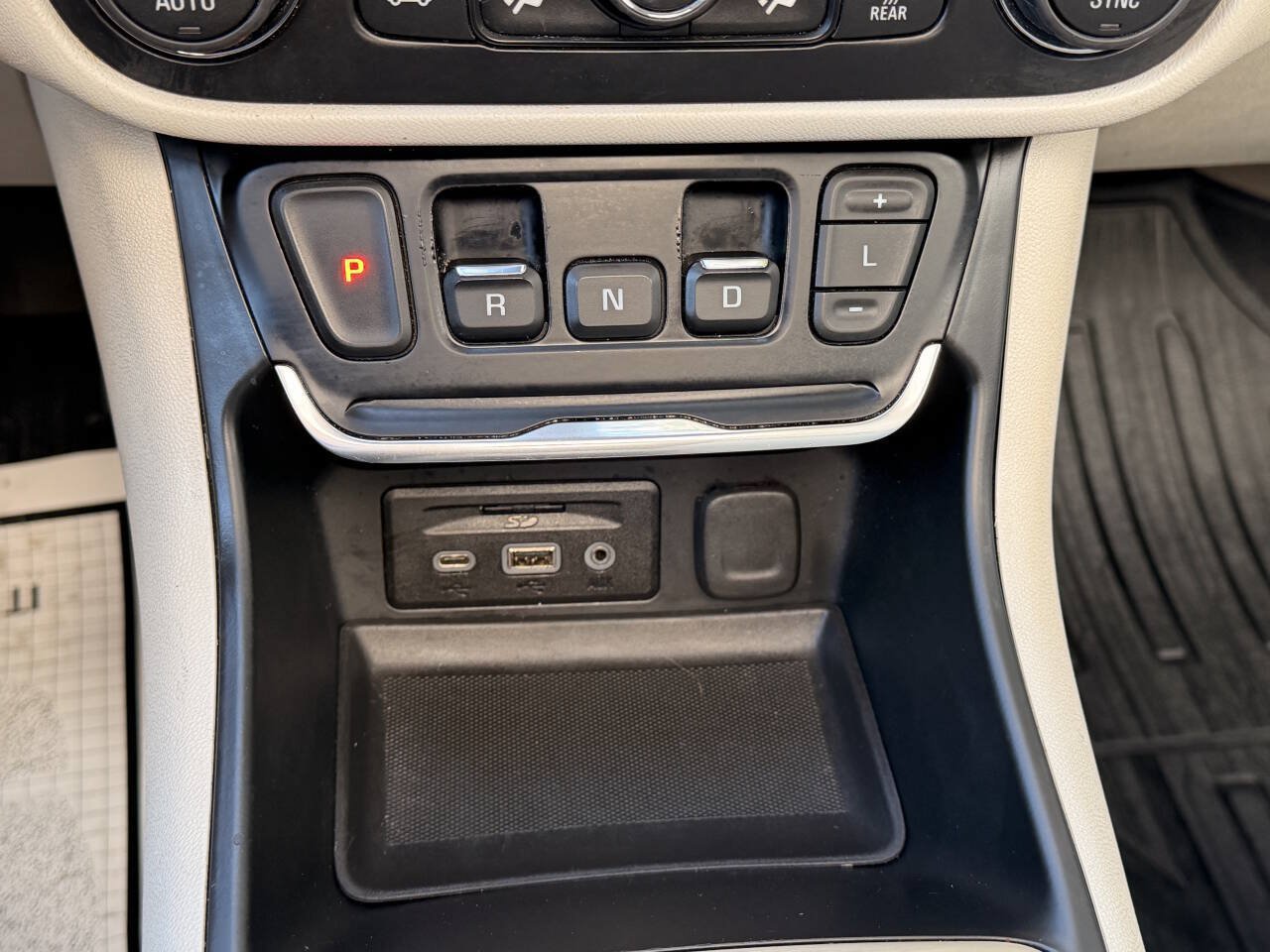 Used 2019 GMC Terrain Denali w/ Advanced Safety Package AWD/4WD image 22