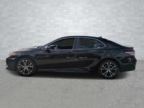 Used 2019 Toyota Camry LE image 8