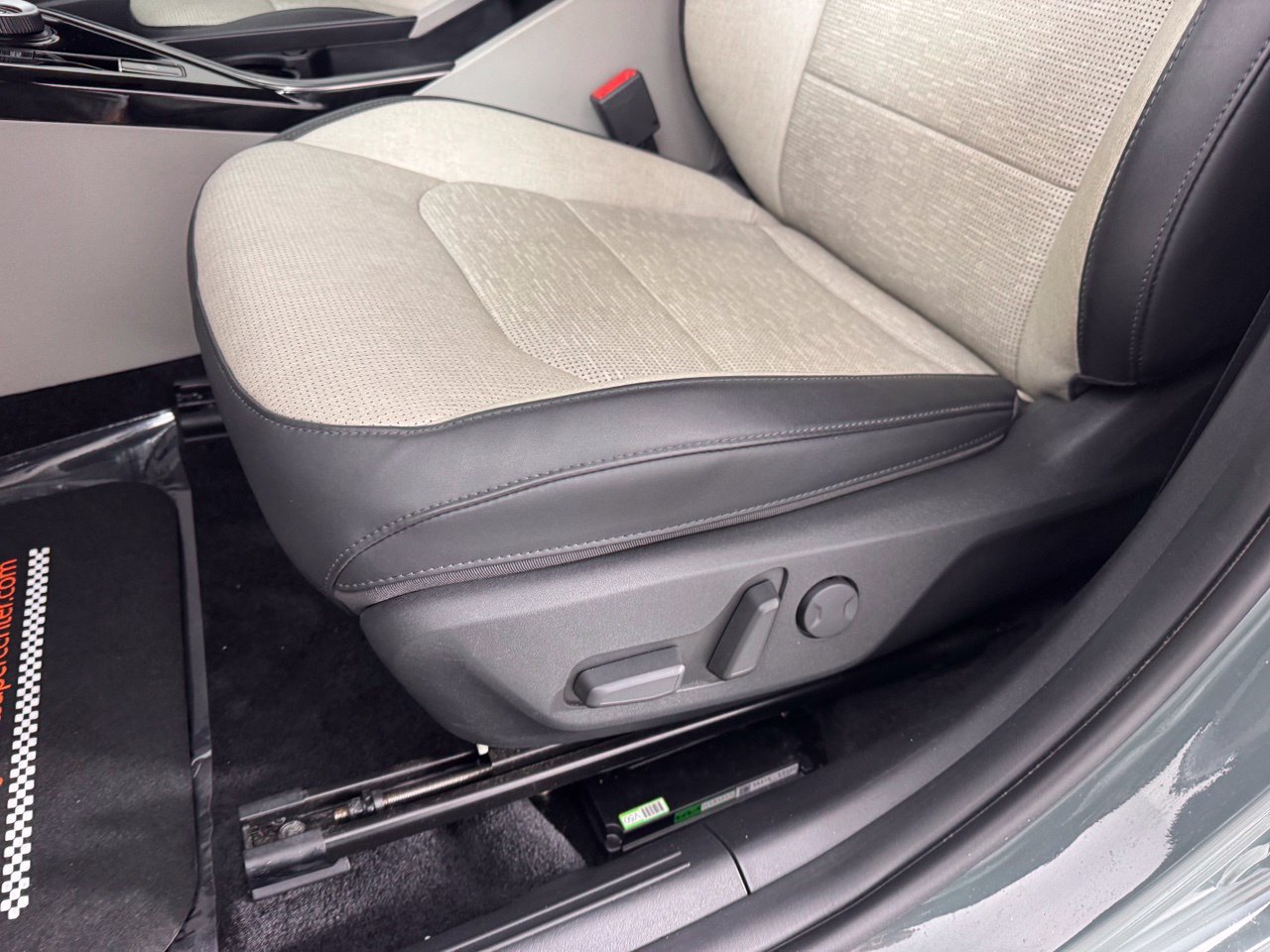 Used 2023 Kia Niro Wave w/ Wave Preserve Package FWD image 10