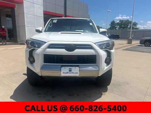 Certified 2024 Toyota 4Runner TRD Off-Road Premium w/ Moonroof Package AWD/4WD image 3