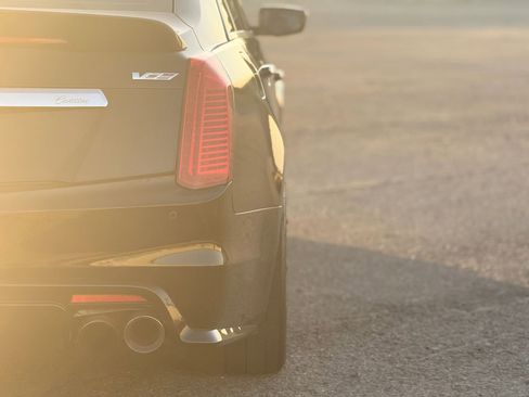 Used 2017 Cadillac CTS V w/ Luxury Package image 17