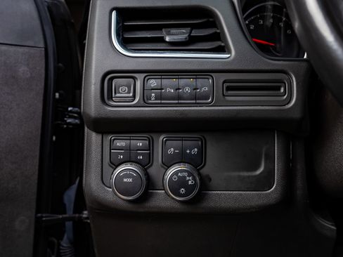 Used 2021 Chevrolet Tahoe Z71 image 21