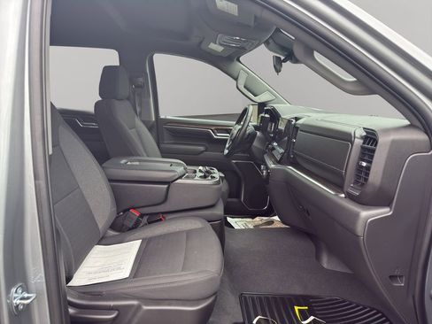 Used 2023 Chevrolet Silverado 1500 LT image 27