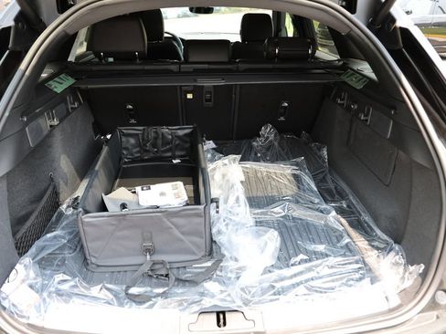 New 2026 Land Rover Range Rover Velar S AWD/4WD image 8