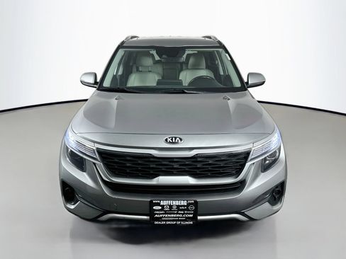 Used 2021 Kia Seltos EX AWD/4WD image 2